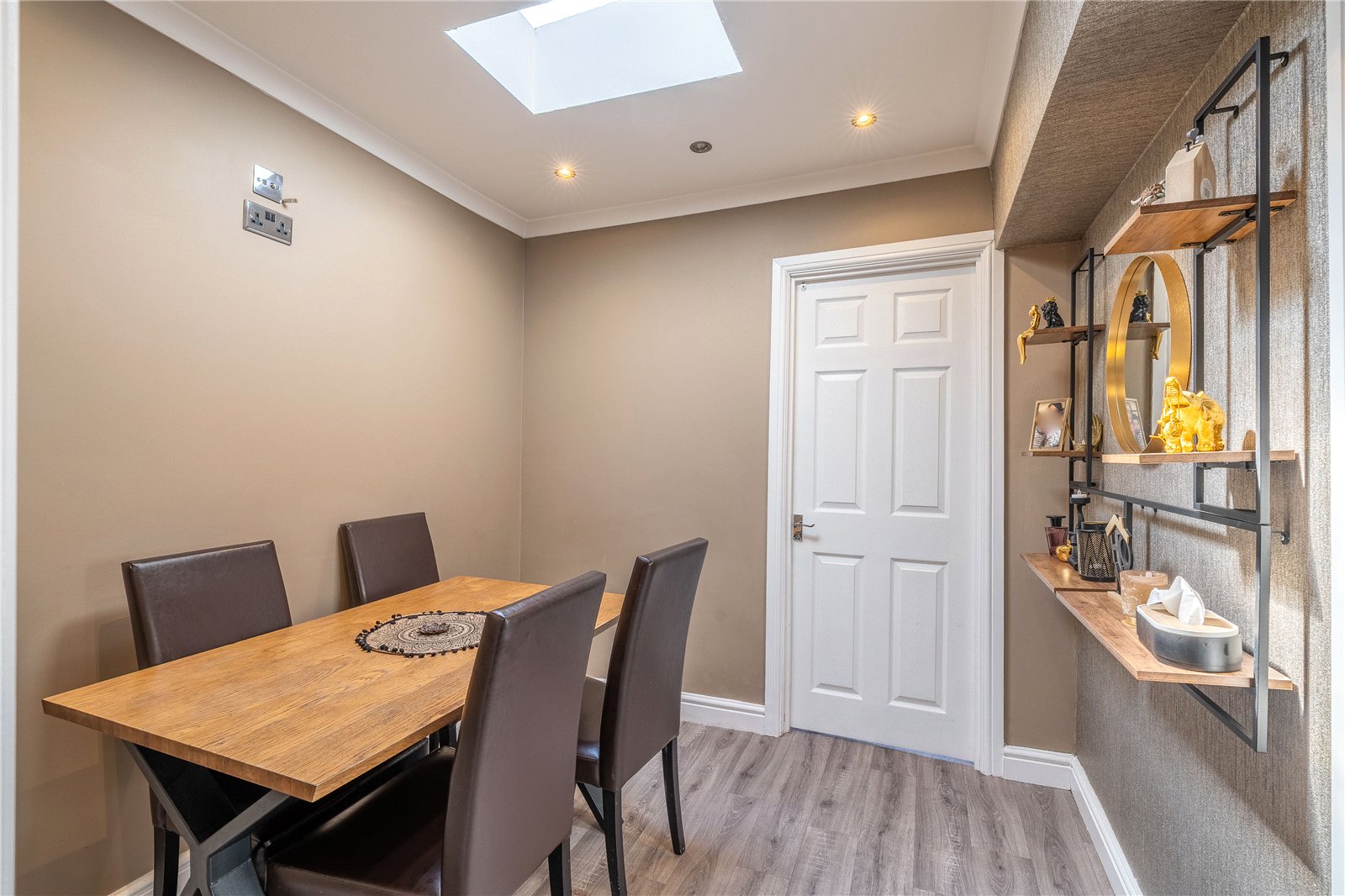 Manor Rise, Arleston, Telford, TF1 - DB Roberts