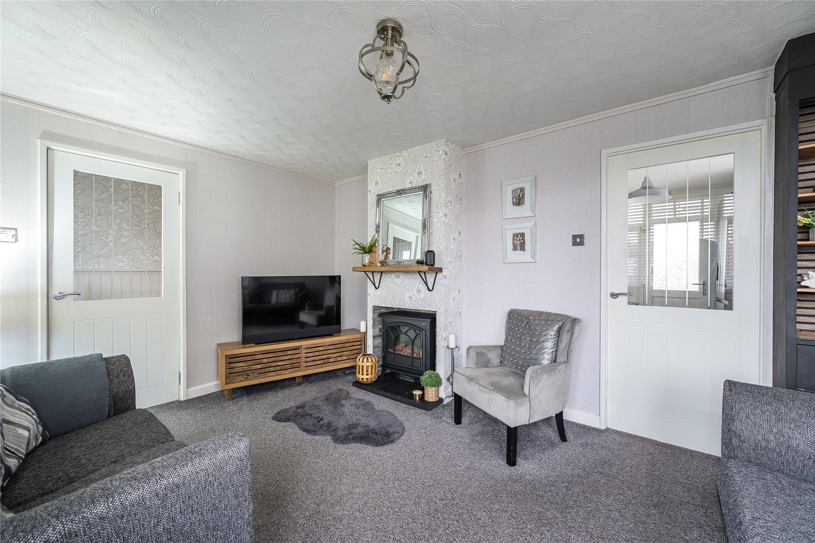 Chestnut Grove, Wednesfield, Wolverhampton, WV11 - DB Roberts