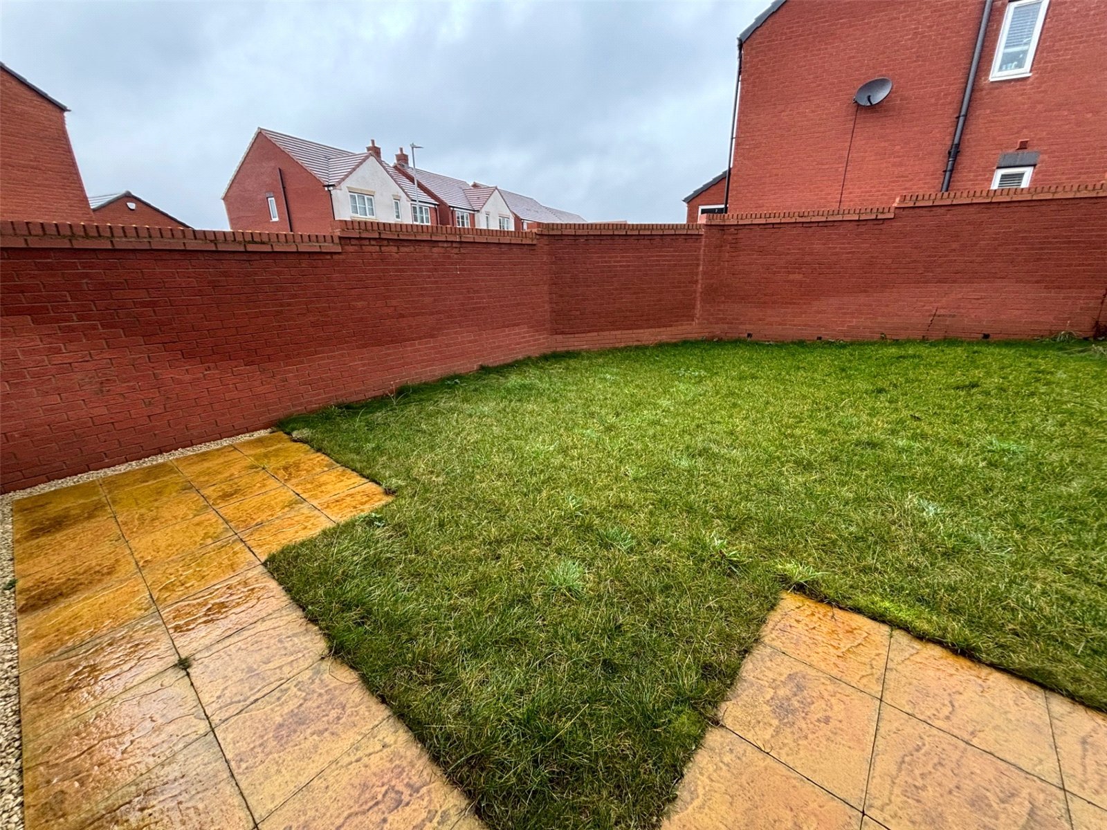 John Williams Close, Priorslee, Telford, TF2 - DB Roberts