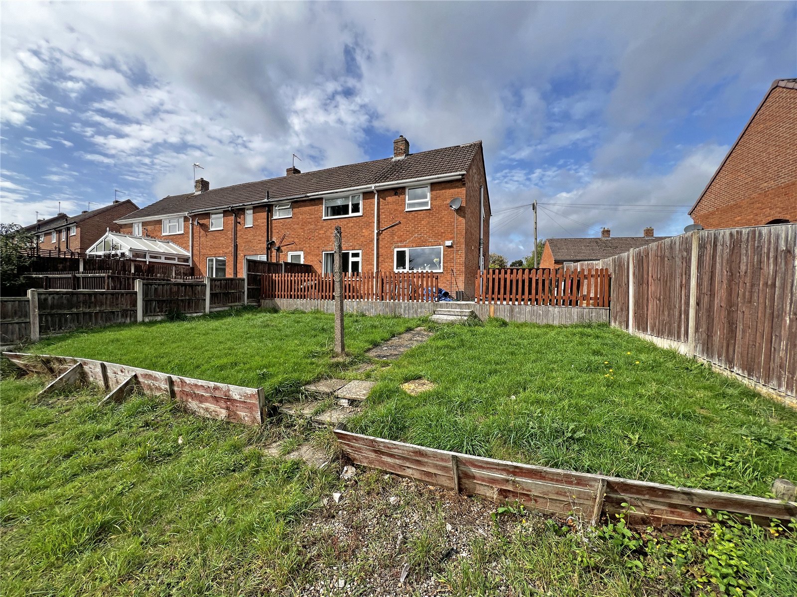 Castle Road, Dawley, Telford, TF4 - DB Roberts