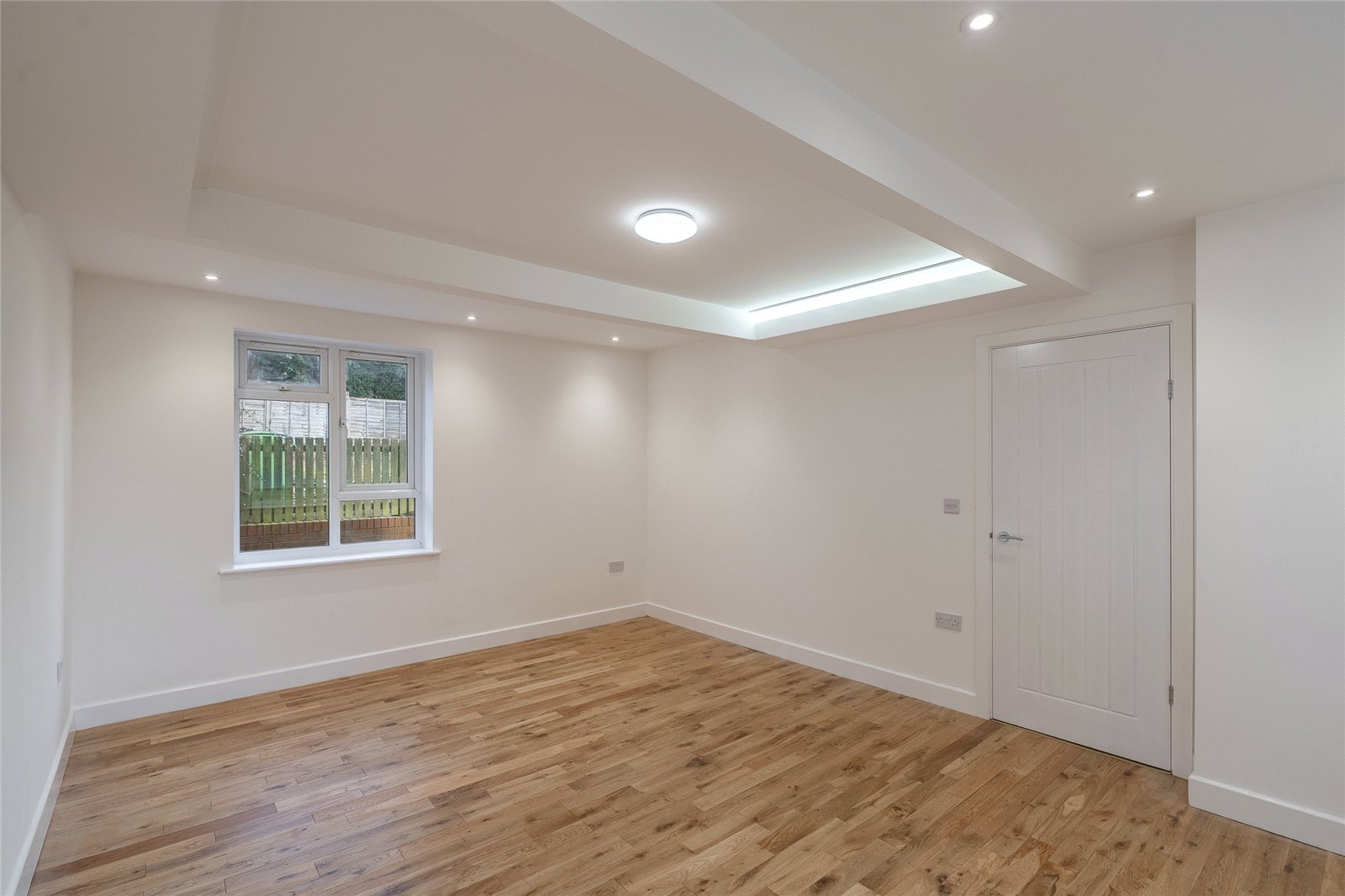 Summergate, Gornal, Dudley, DY3 - DB Roberts