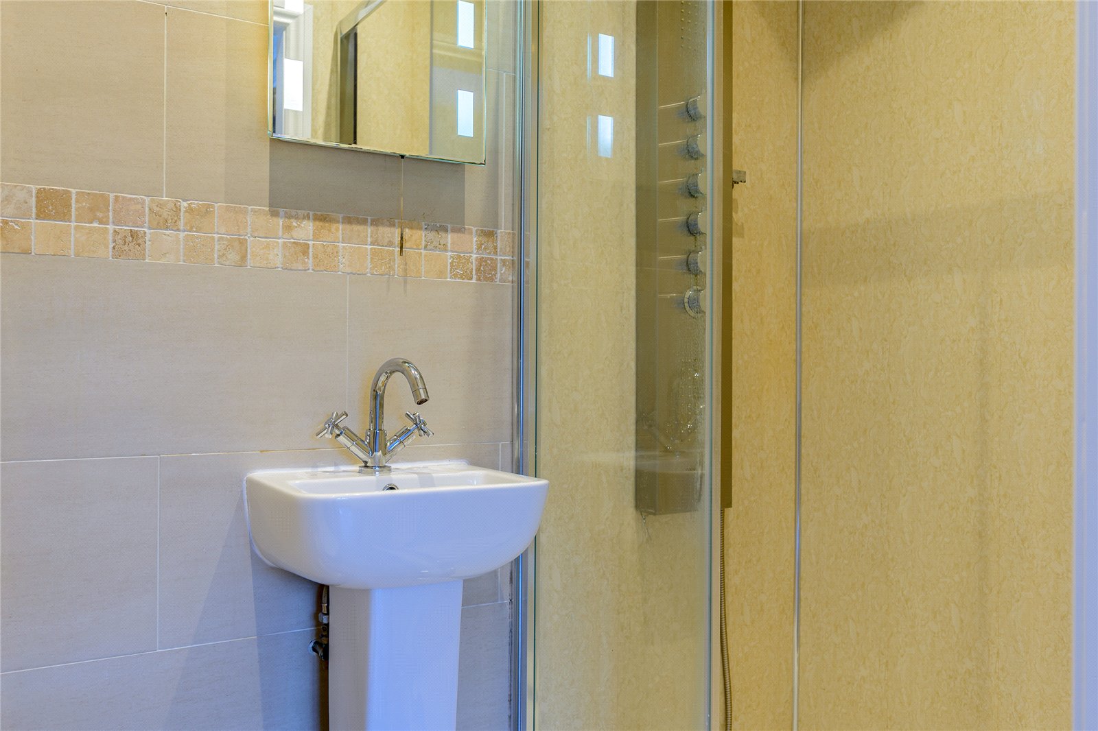 Apartment 14 1G, Balfour Crescent, Tettenhall, Wolverhampton, WV6 - DB Roberts