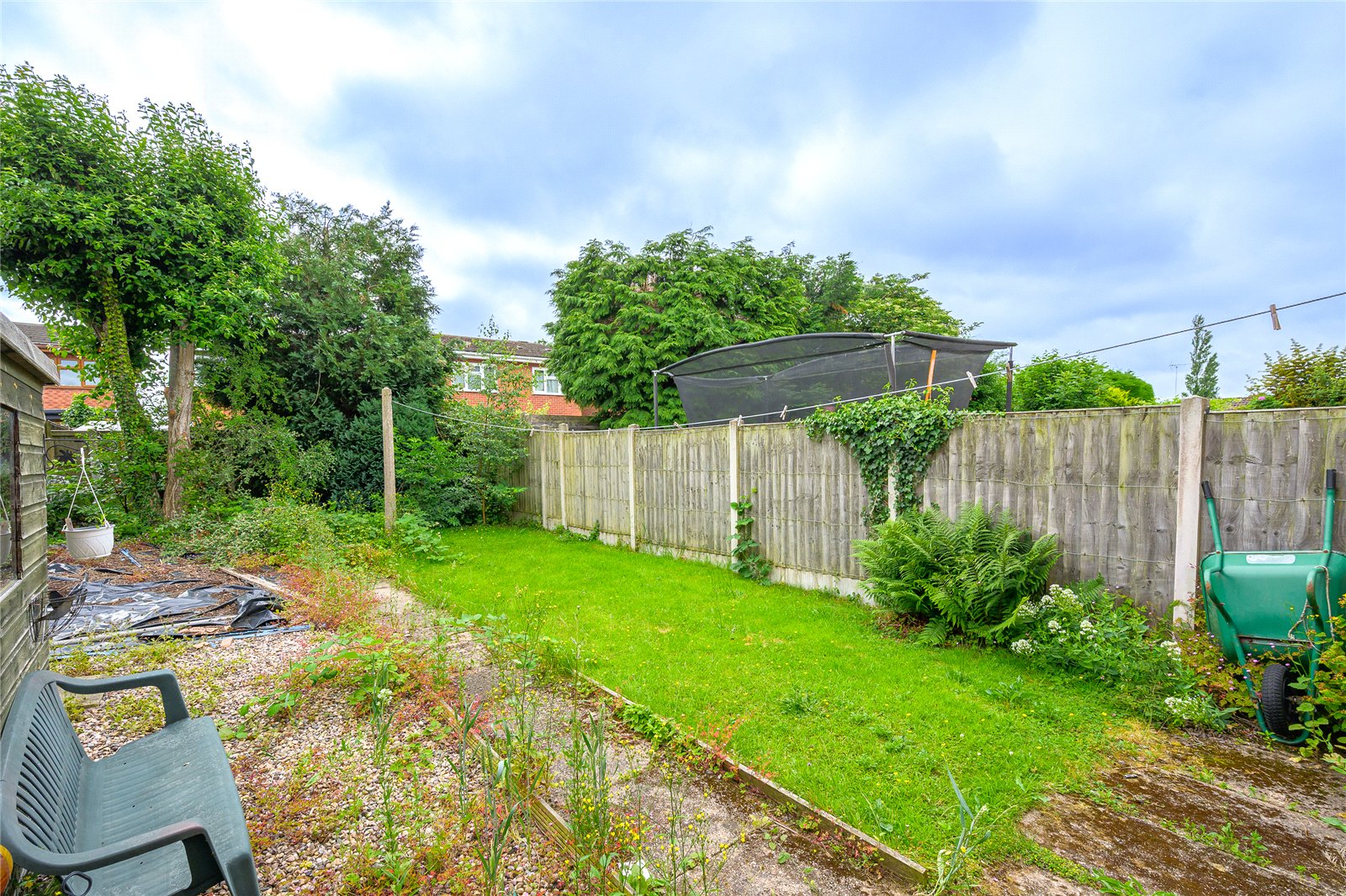 Alderton Drive, Bradmore, Wolverhampton, WV3 - DB Roberts