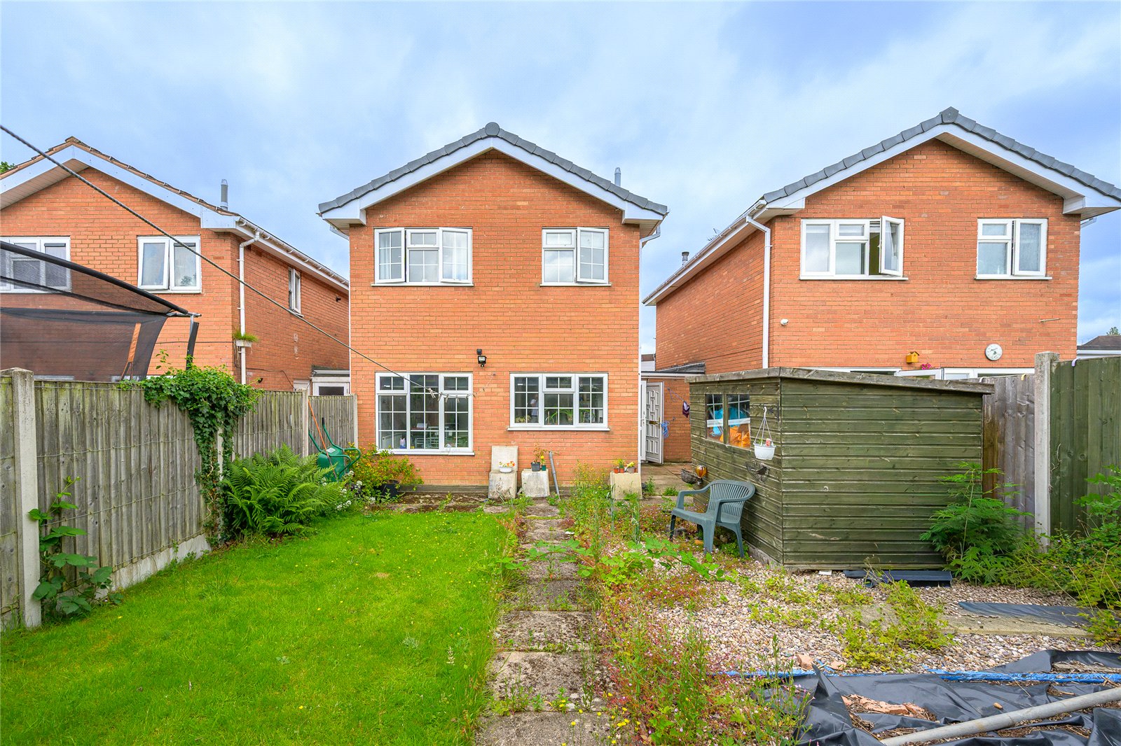 Alderton Drive, Bradmore, Wolverhampton, WV3 - DB Roberts