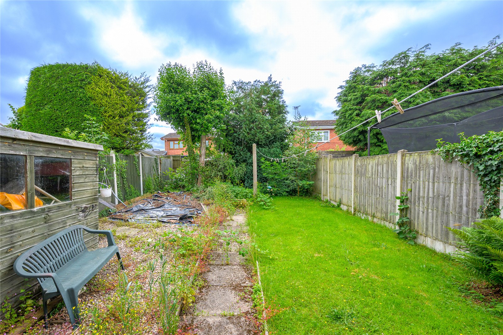 Alderton Drive, Bradmore, Wolverhampton, WV3 - DB Roberts