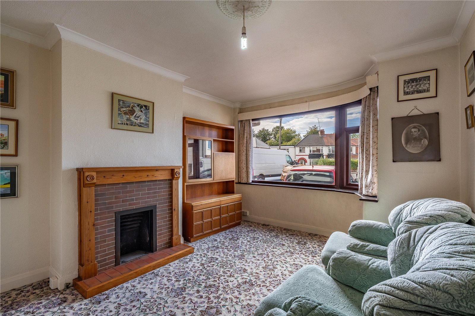 Renton Road, Oxley, Wolverhampton, WV10 - DB Roberts