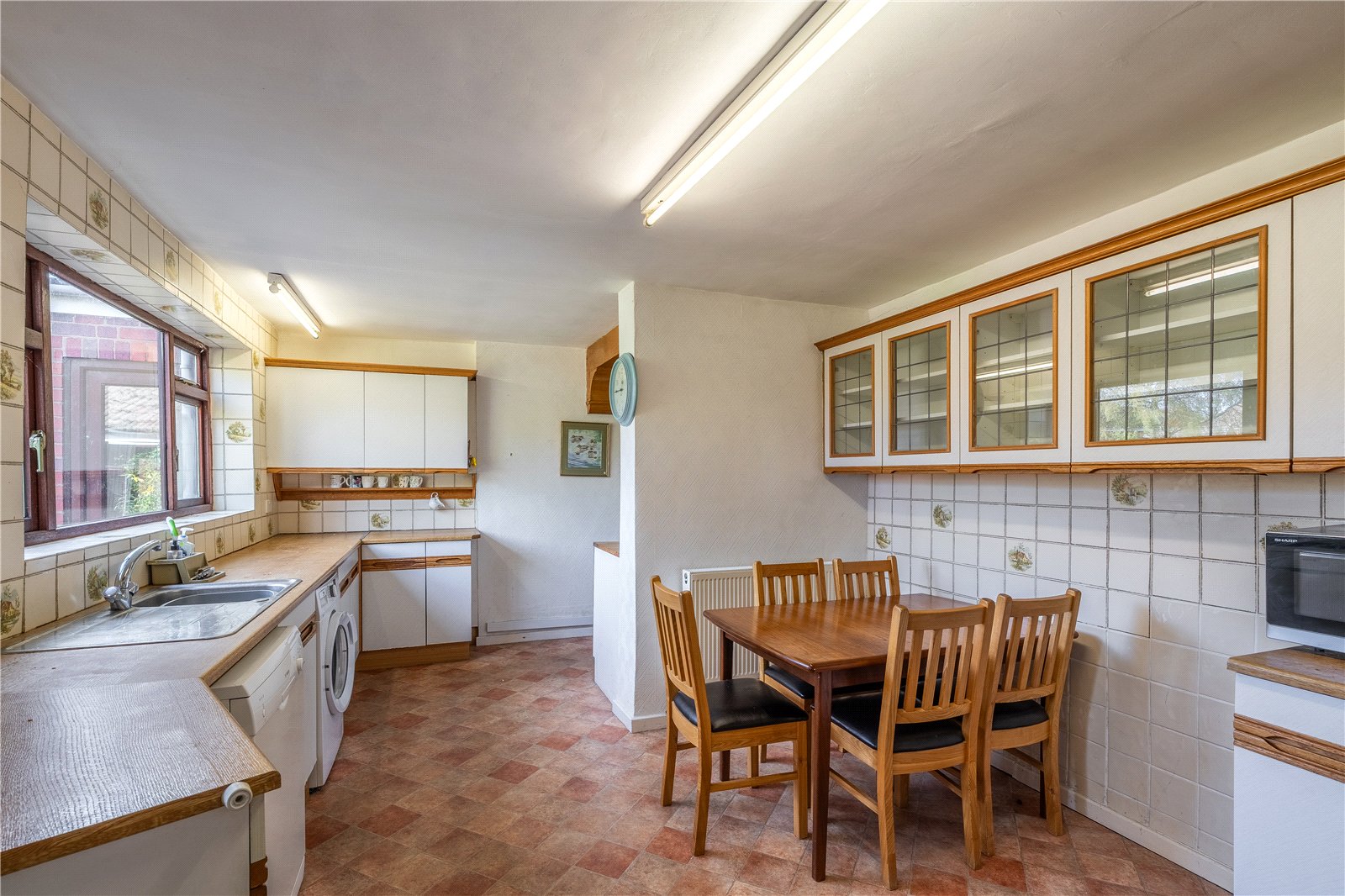 Renton Road, Oxley, Wolverhampton, WV10 - DB Roberts