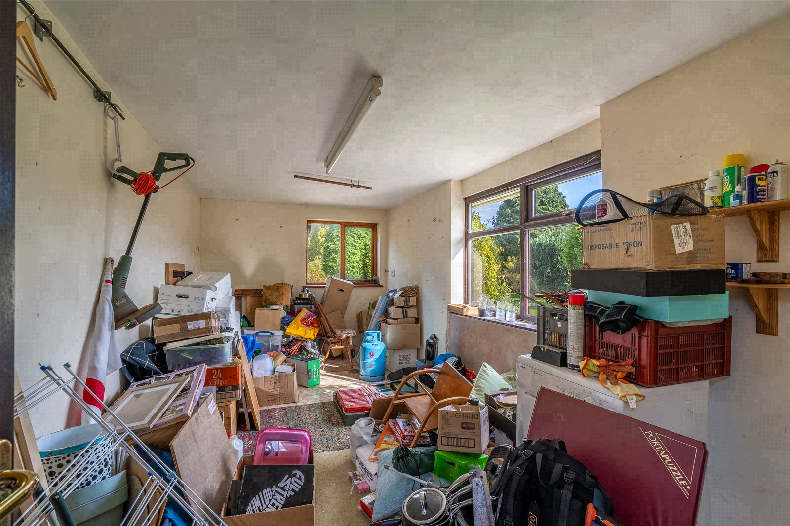 Renton Road, Oxley, Wolverhampton, WV10 - DB Roberts