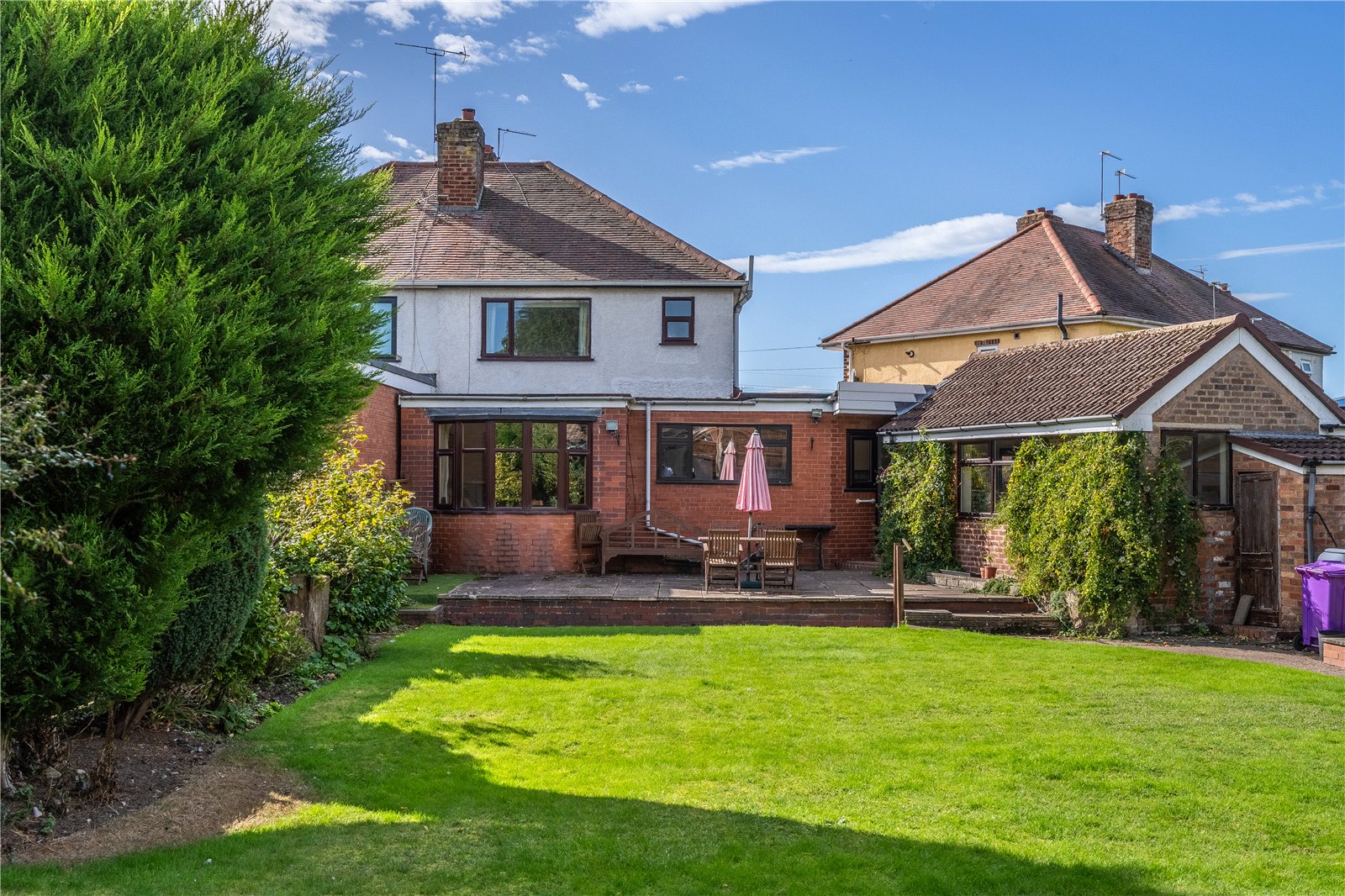 Renton Road, Oxley, Wolverhampton, WV10 - DB Roberts