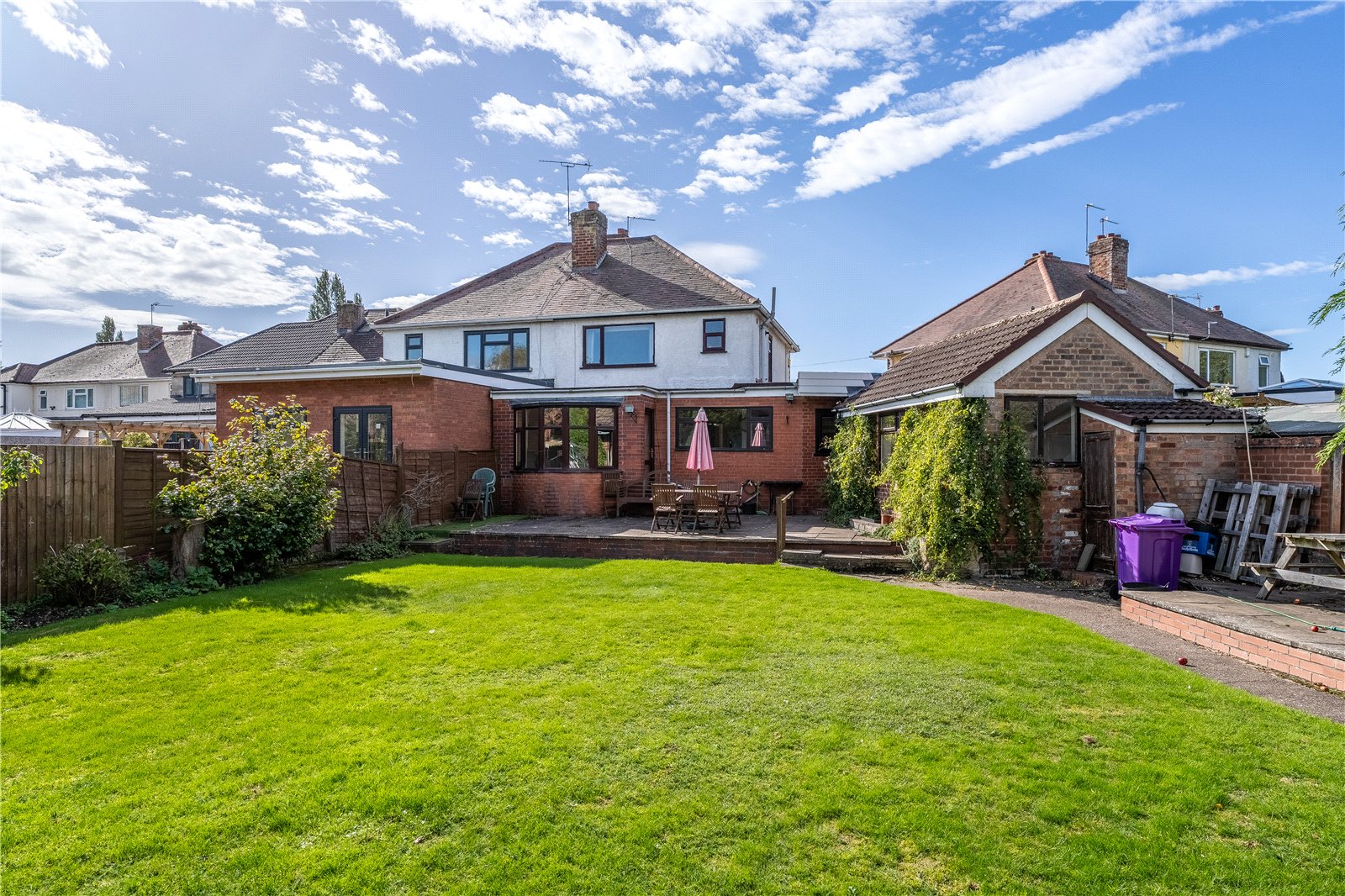 Renton Road, Oxley, Wolverhampton, WV10 - DB Roberts