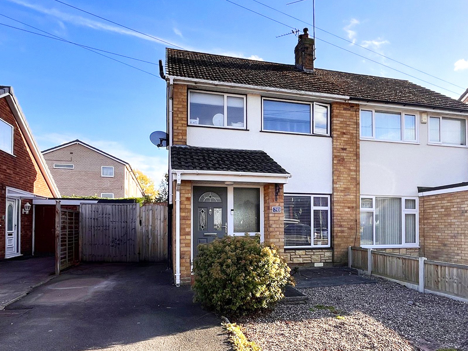 Crowmere Road, Belvidere, Shrewsbury, SY2 - DB Roberts