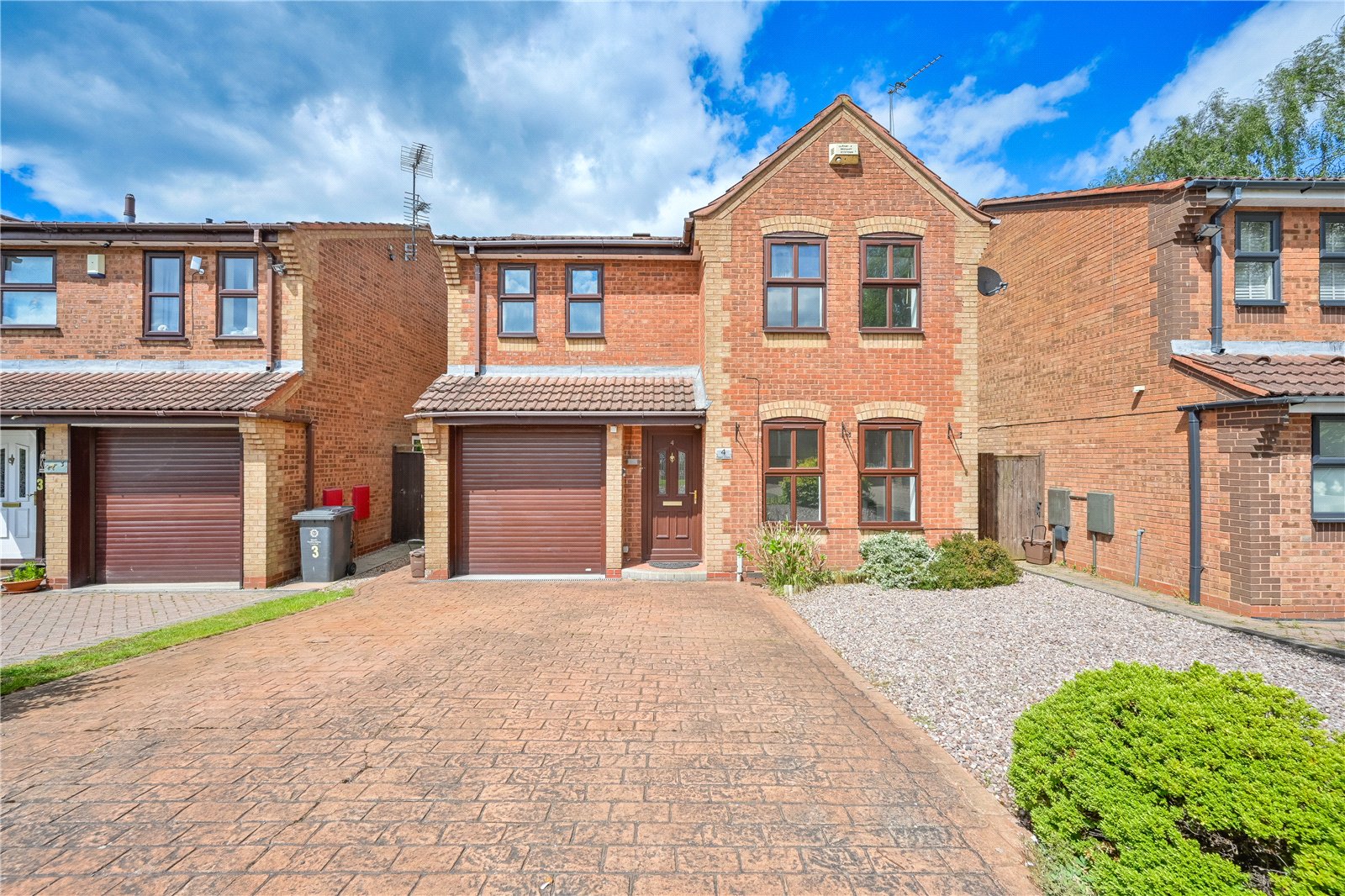 Paget Close, Penkridge, Stafford, ST19 - DB Roberts