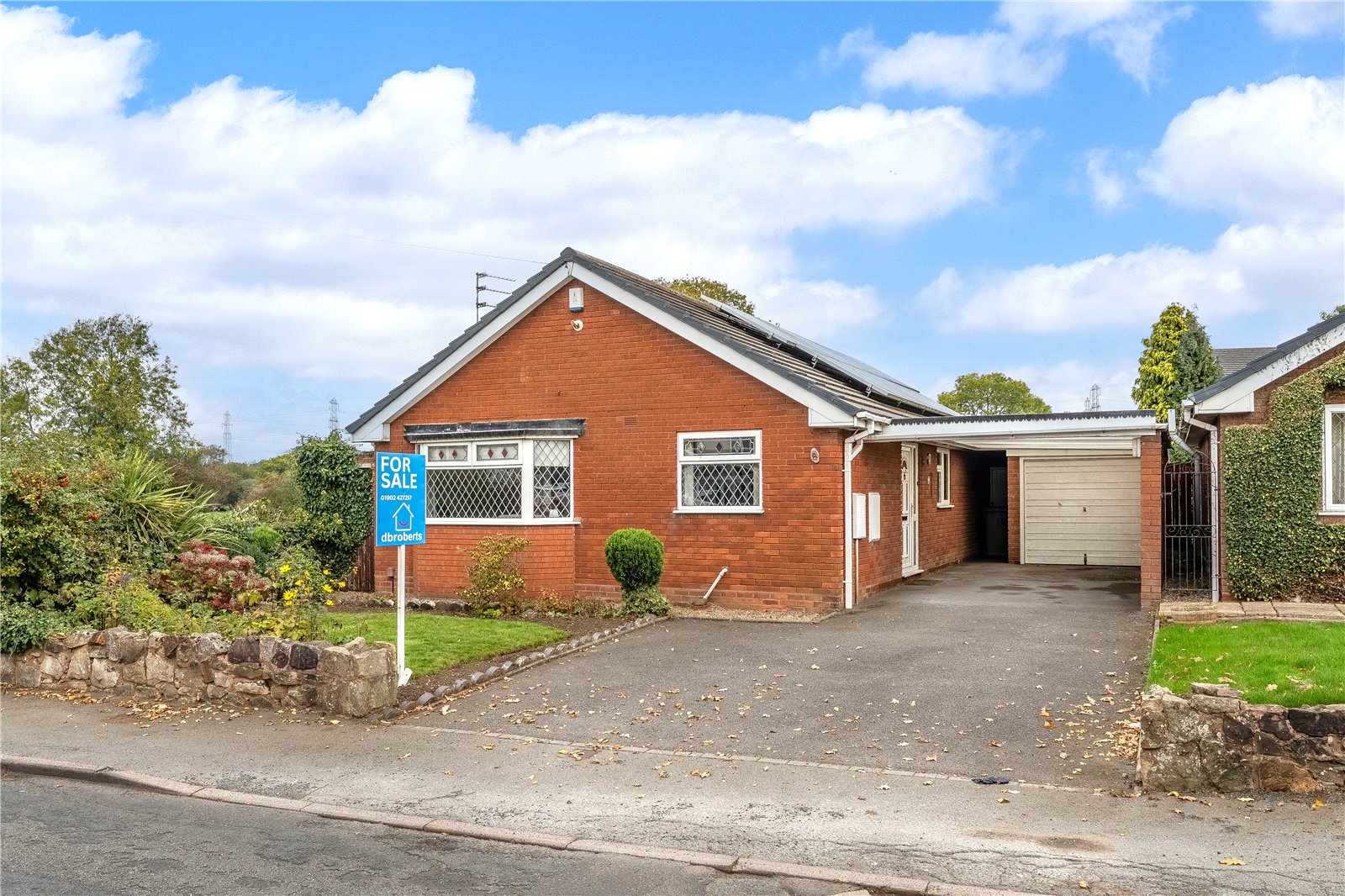 Wood Hayes Road, Wednesfield, Wolverhampton, WV11 - DB Roberts