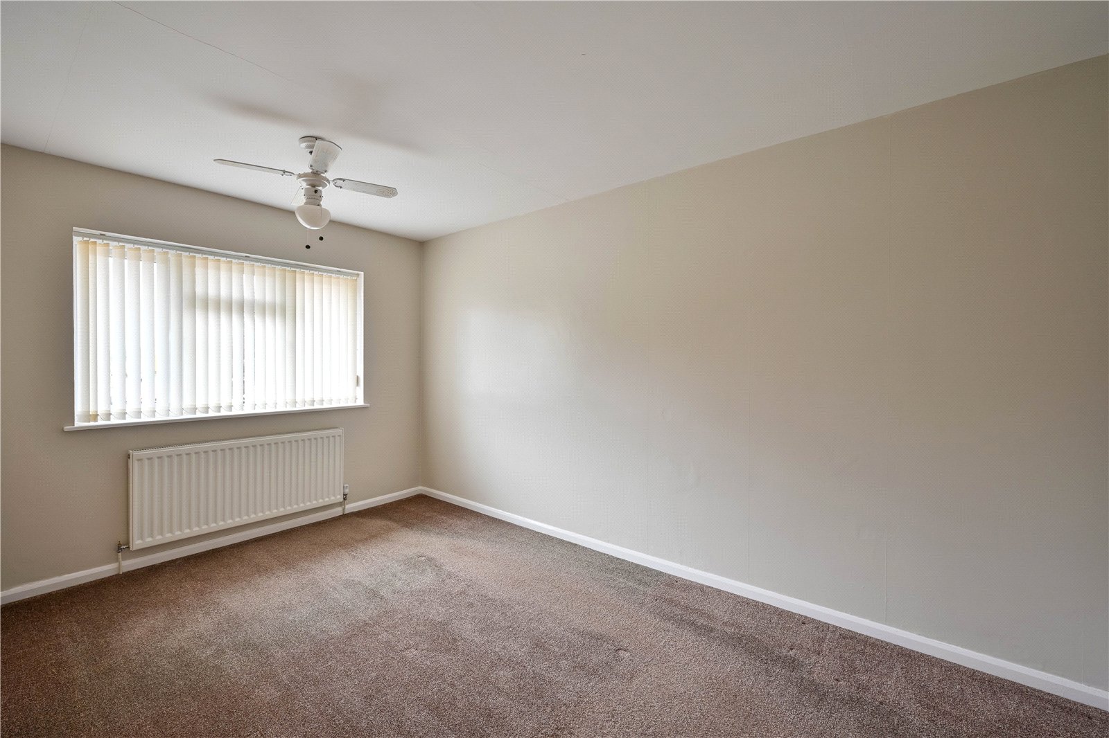 Coleridge Drive, Highfields, Stafford, ST17 - DB Roberts