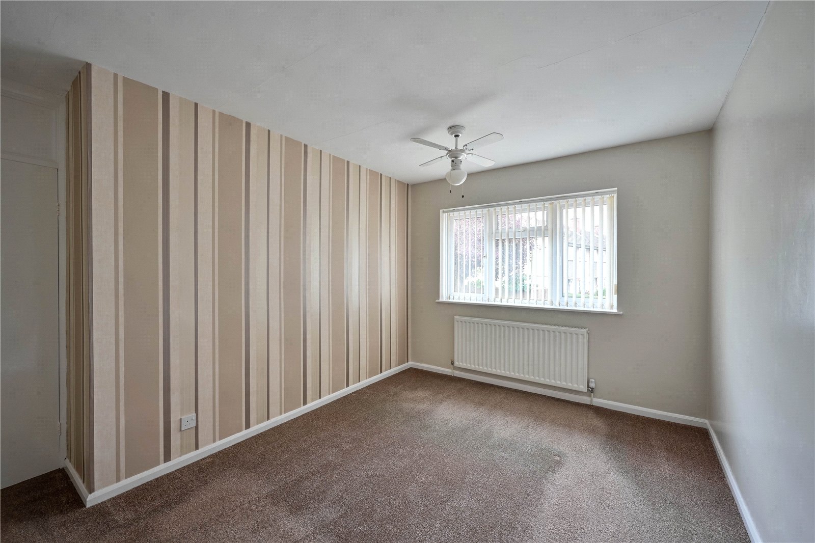 Coleridge Drive, Highfields, Stafford, ST17 - DB Roberts
