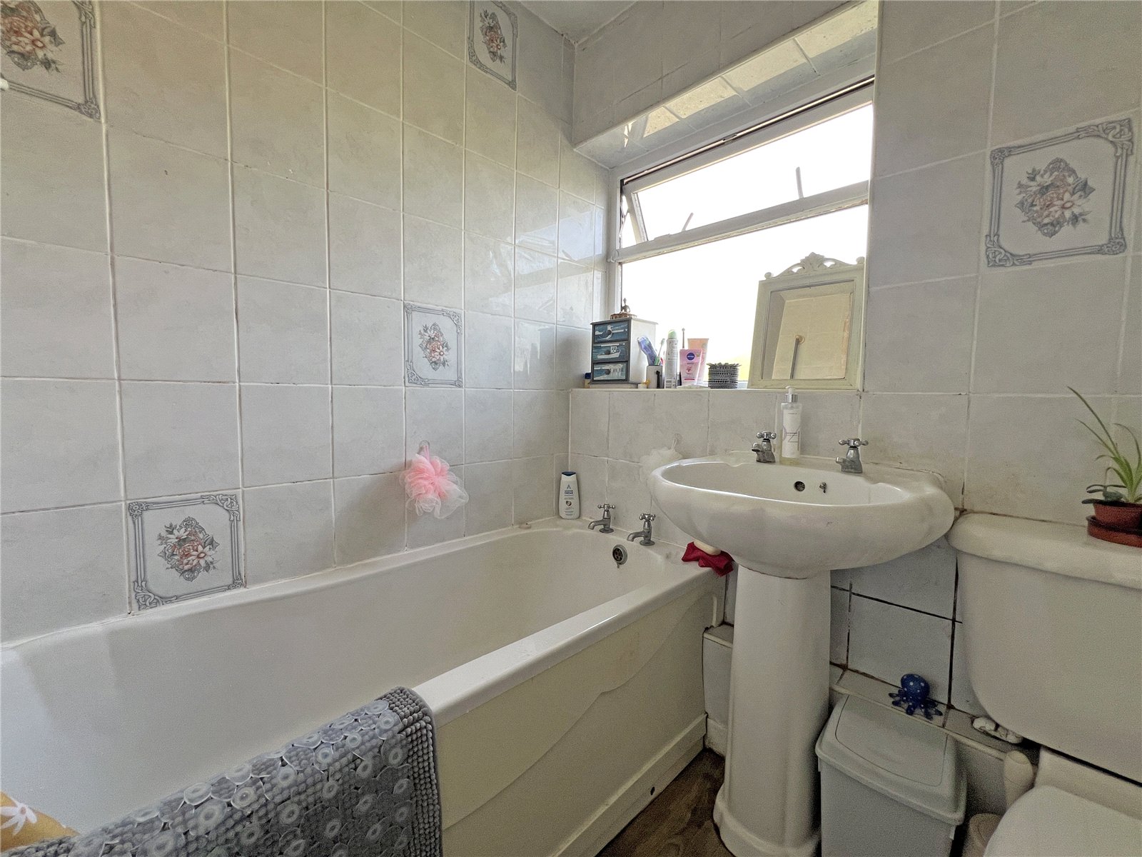 Windsor Place, Dawley, Telford, TF4 - DB Roberts