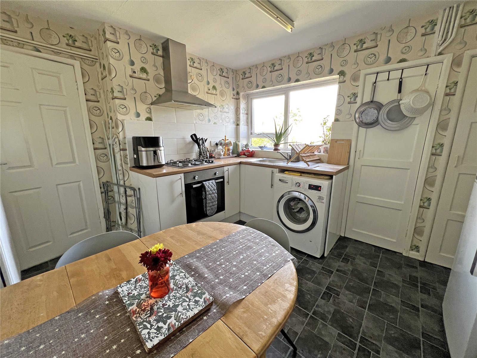 Windsor Place, Dawley, Telford, TF4 - DB Roberts