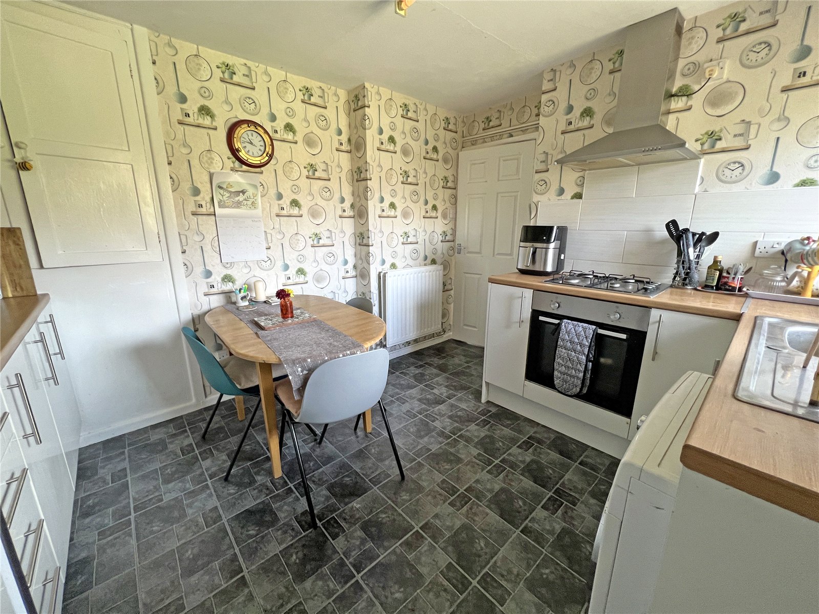 Windsor Place, Dawley, Telford, TF4 - DB Roberts