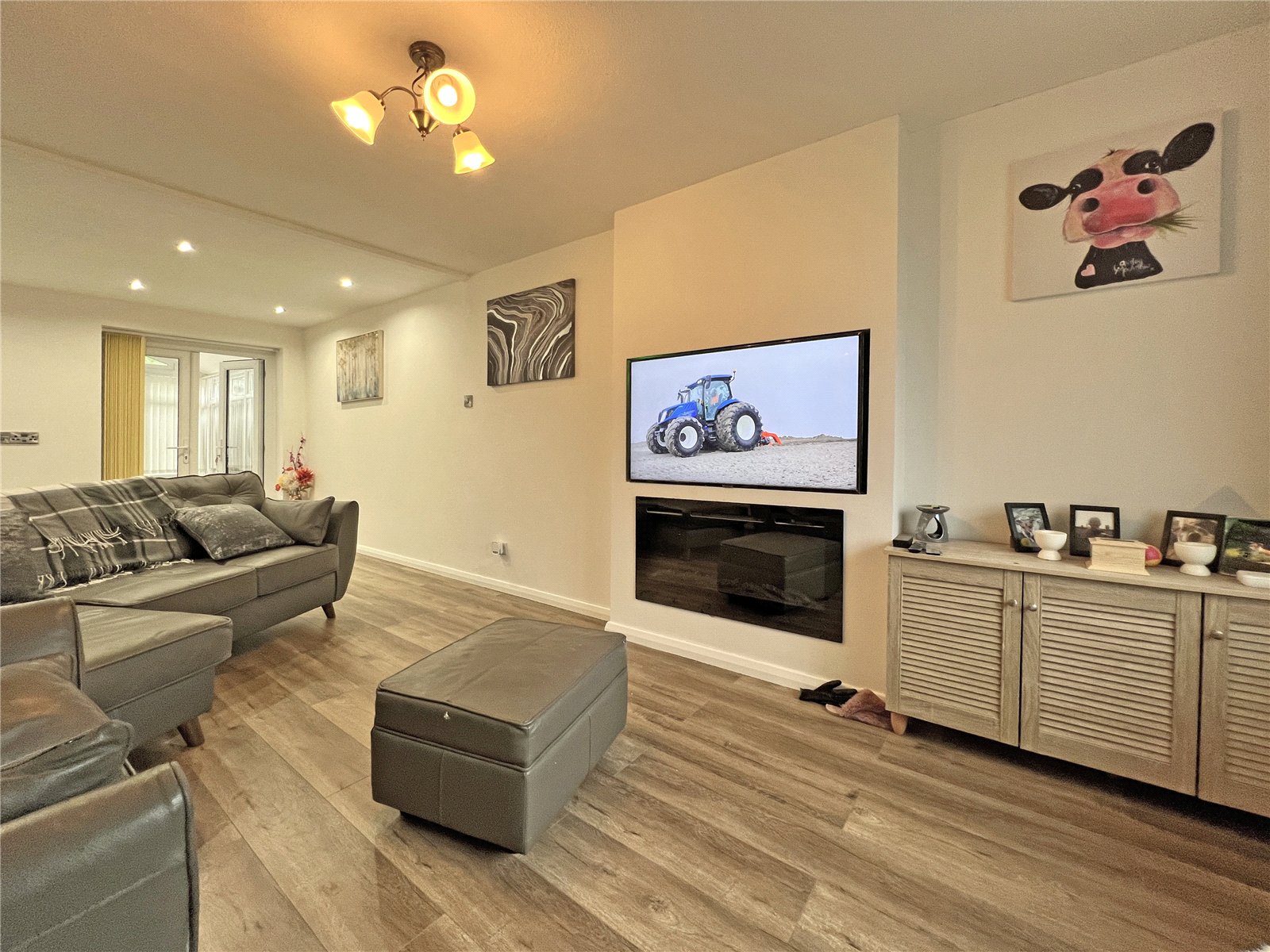 Portobello Close, The Rock, Telford, TF3 - DB Roberts