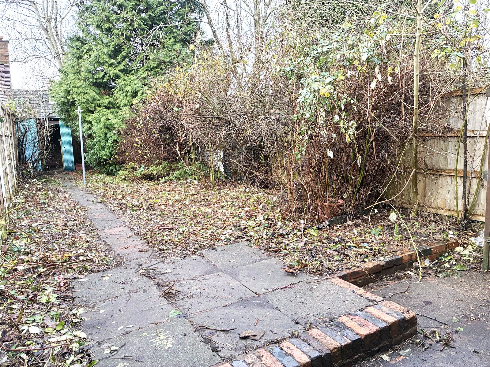 Rayleigh Road, Pennfields, Wolverhampton, WV3 - DB Roberts