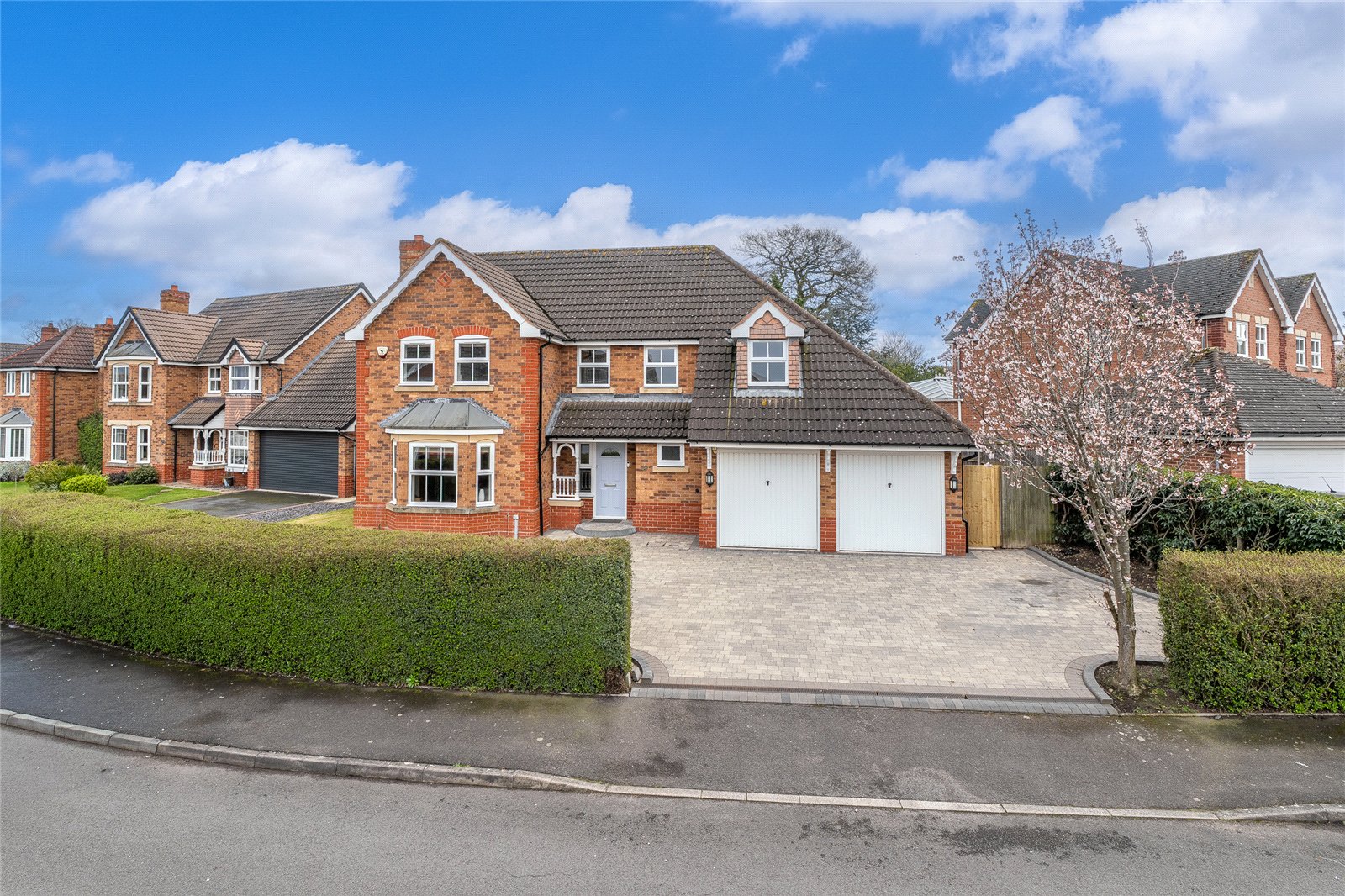 Meadow Dale Drive, Admaston, Telford, TF5 - DB Roberts