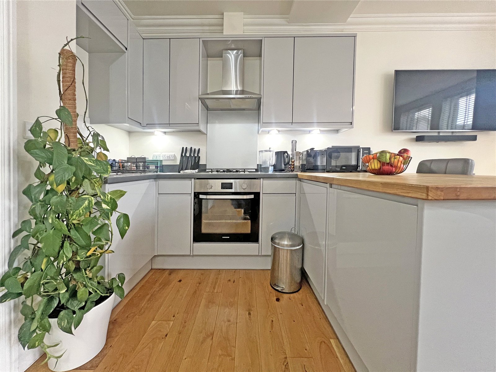 Holyhead Road, Wellington, Telford, TF1 - DB Roberts
