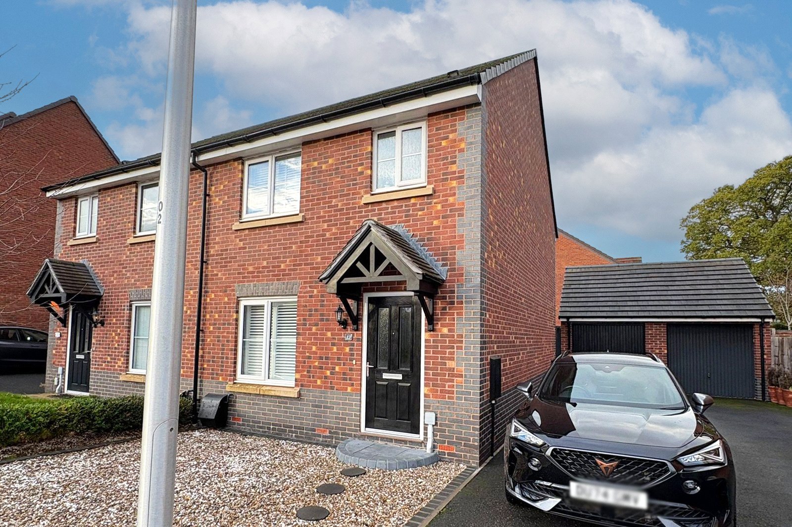 Holland Drive, Weir Hill, Shrewsbury, SY2 - DB Roberts