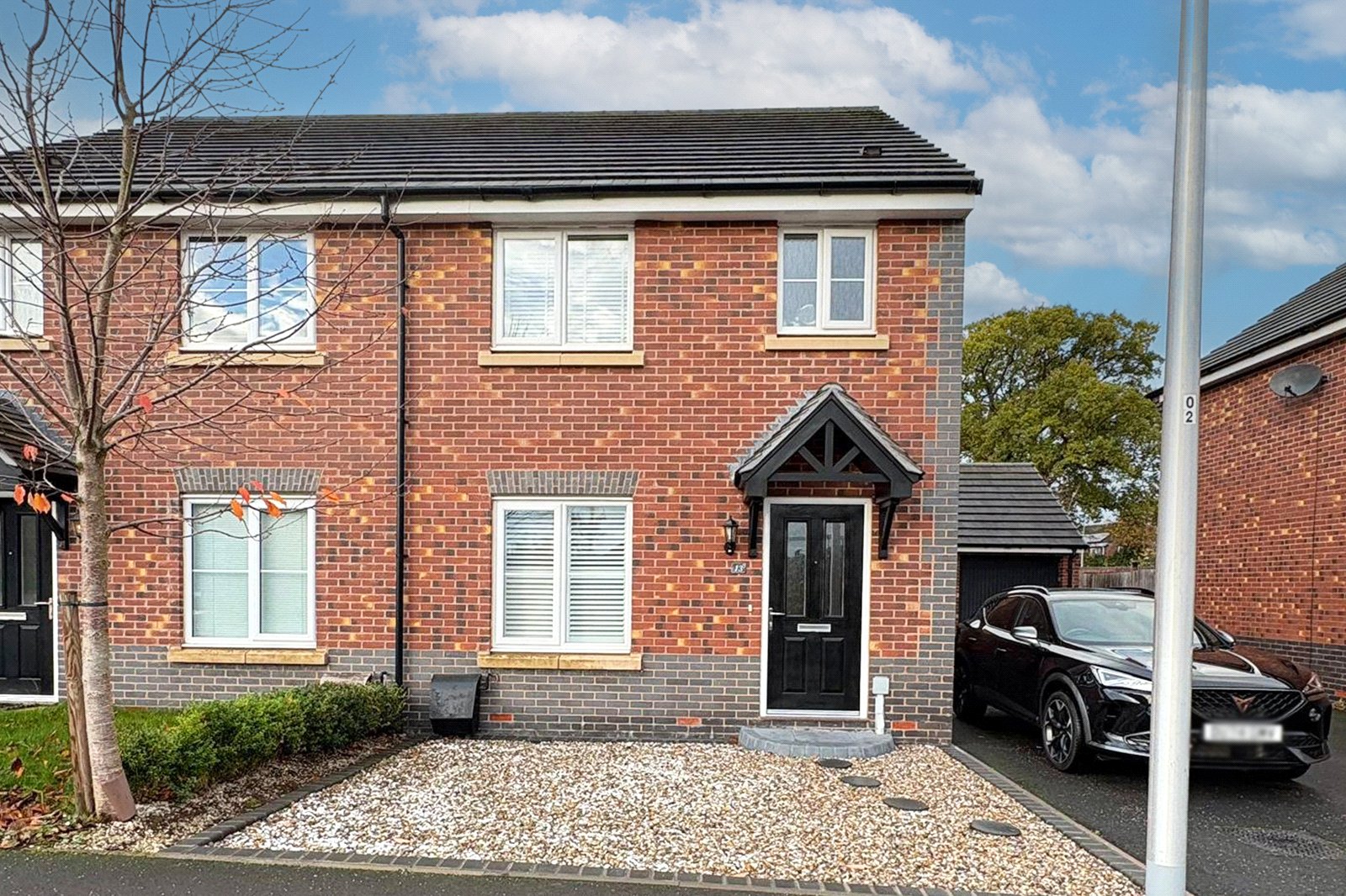 Holland Drive, Weir Hill, Shrewsbury, SY2 - DB Roberts