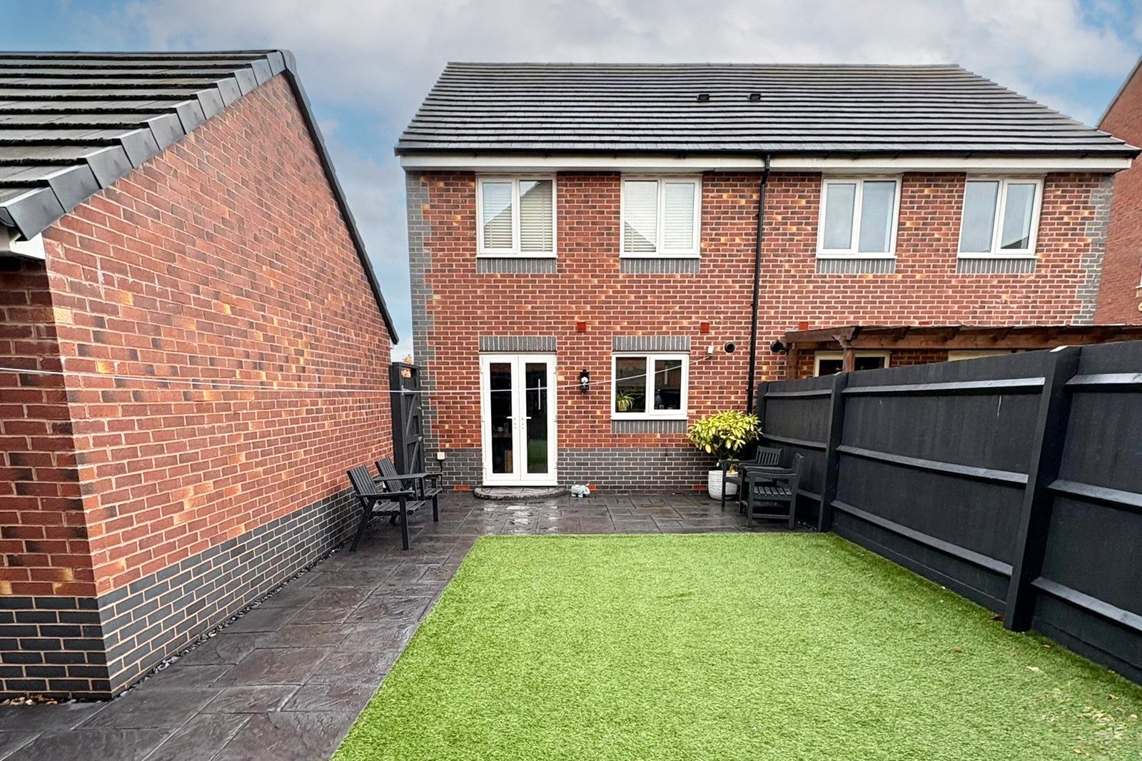 Holland Drive, Weir Hill, Shrewsbury, SY2 - DB Roberts