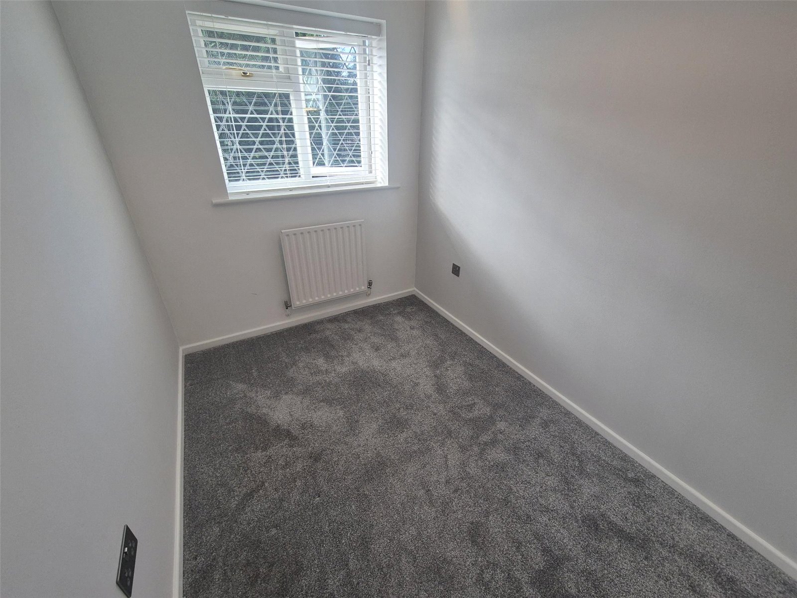 Bridgwater Close, Dawley, Telford, TF4 - DB Roberts