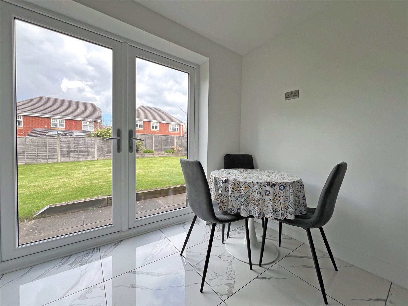 Eltham Drive, Priorslee, Telford, TF2 - DB Roberts