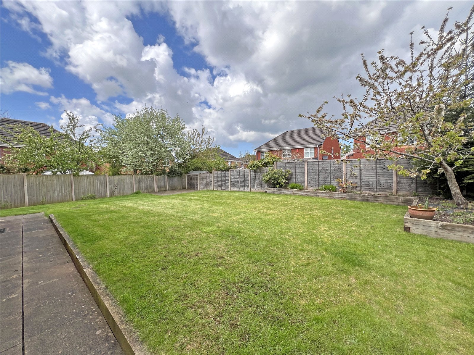 Eltham Drive, Priorslee, Telford, TF2 - DB Roberts