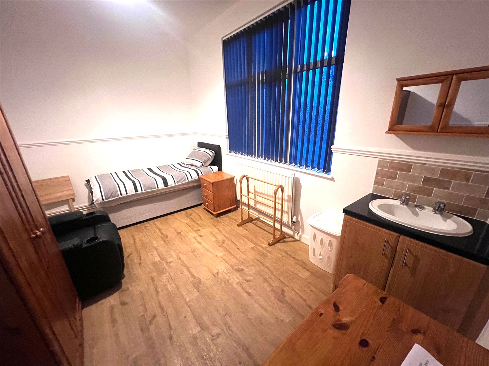 Stafford Road, Oakengates, Telford, TF2 - DB Roberts