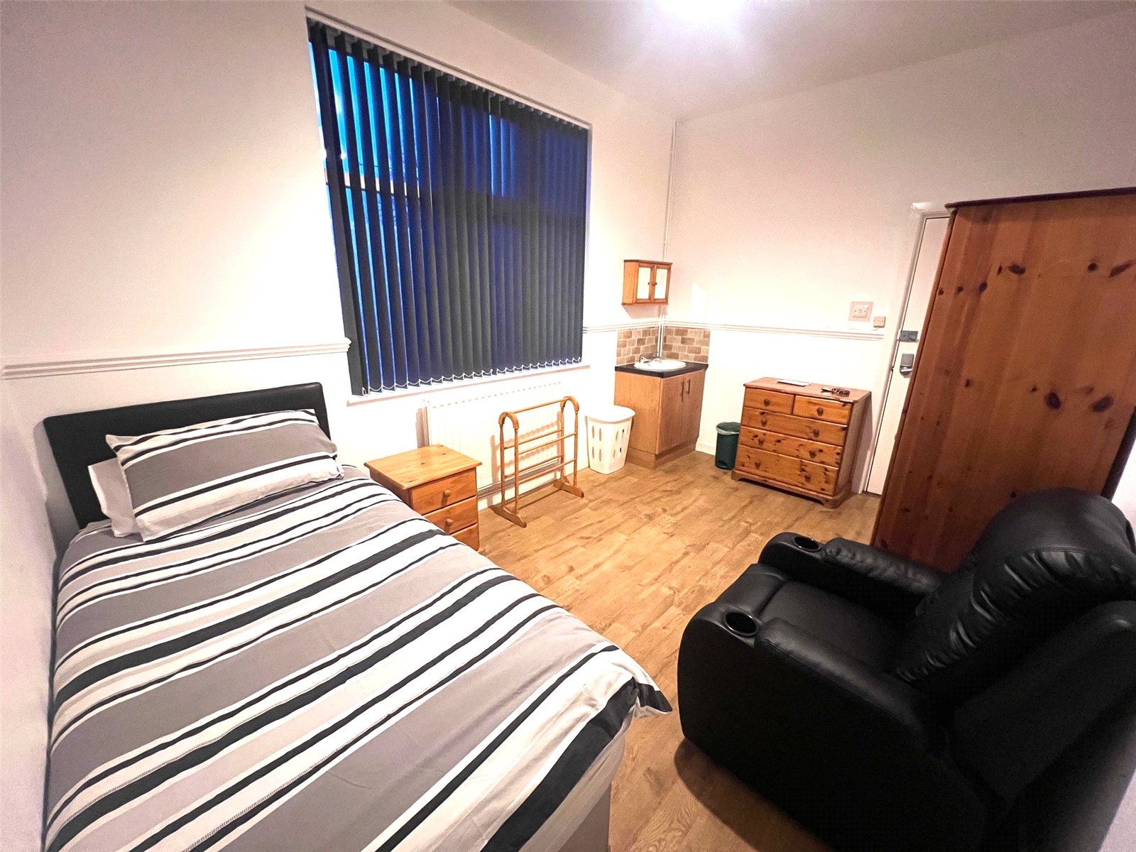 Stafford Road, Oakengates, Telford, TF2 - DB Roberts