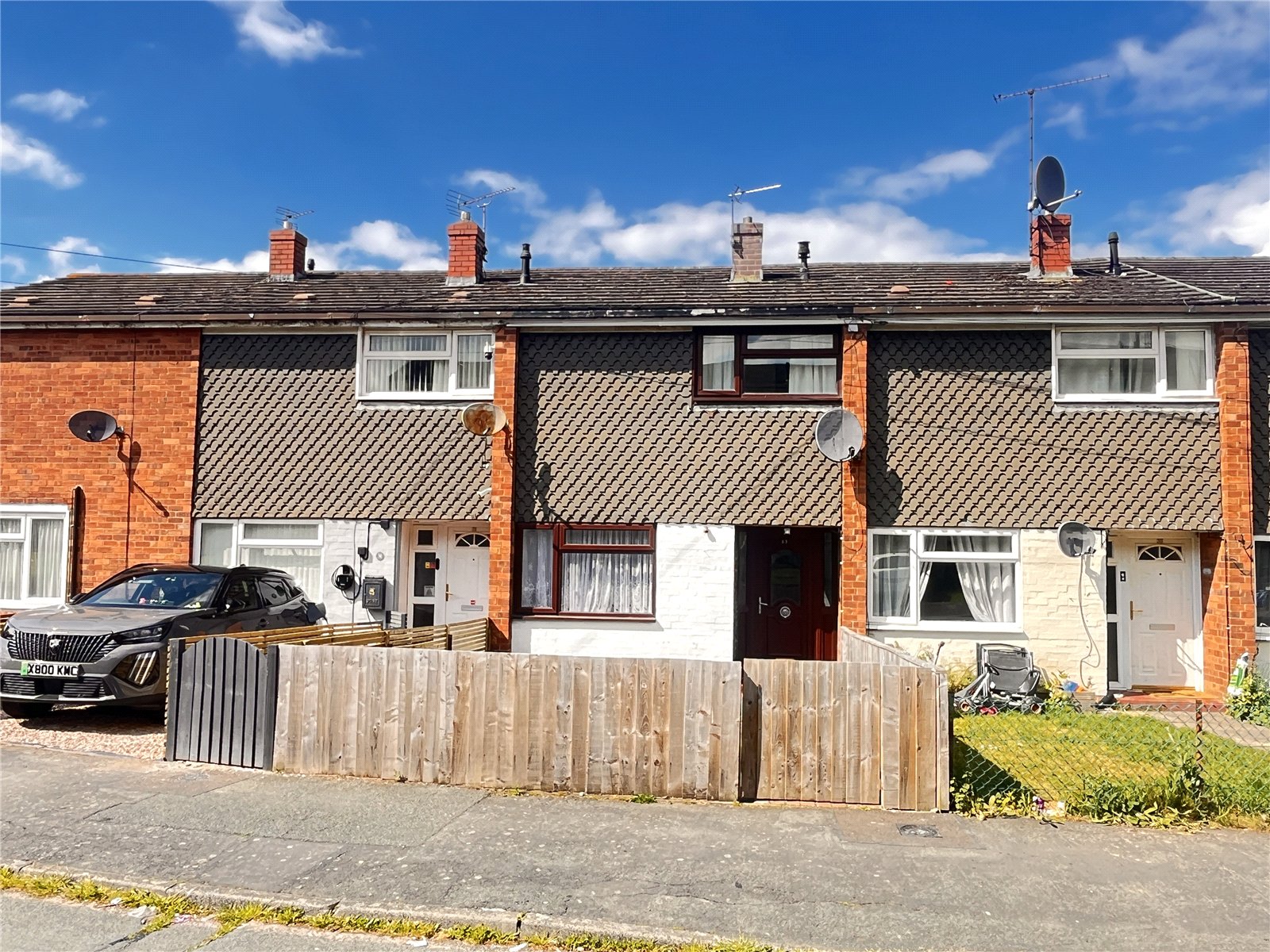 Connynger Crescent, Monkmoor, Shrewsbury, SY2 - DB Roberts