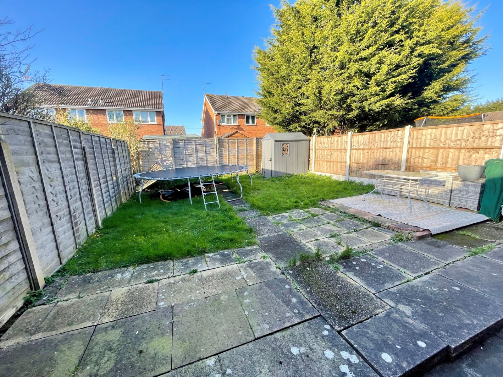 Bransdale Close, Wolverhampton, West Midlands, WV6 - DB Roberts