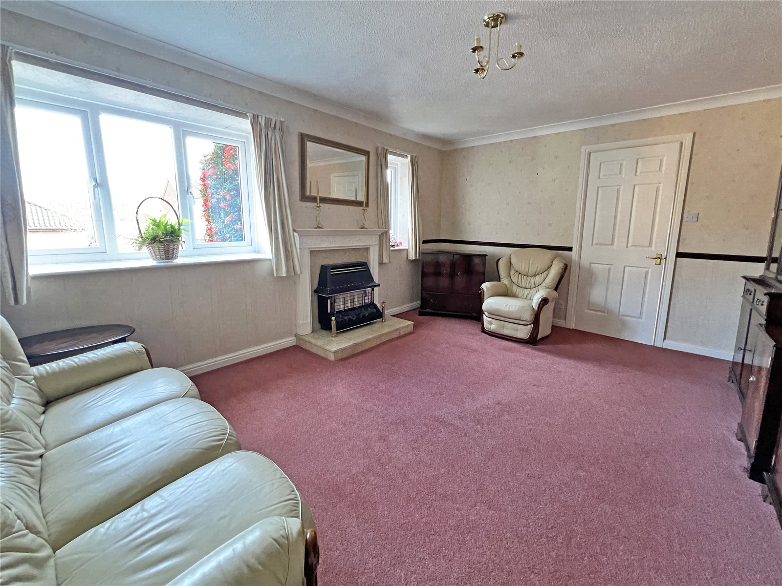 Ferndale Drive, Priorslee, Telford, TF2 - DB Roberts