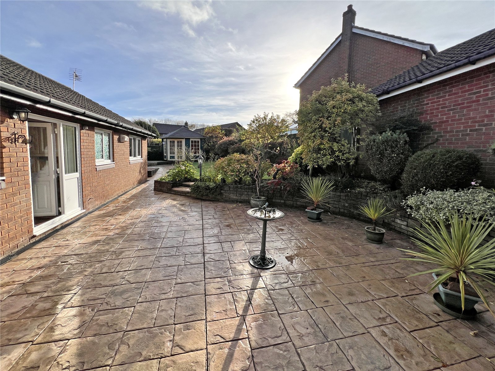 Ferndale Drive, Priorslee, Telford, TF2 - DB Roberts