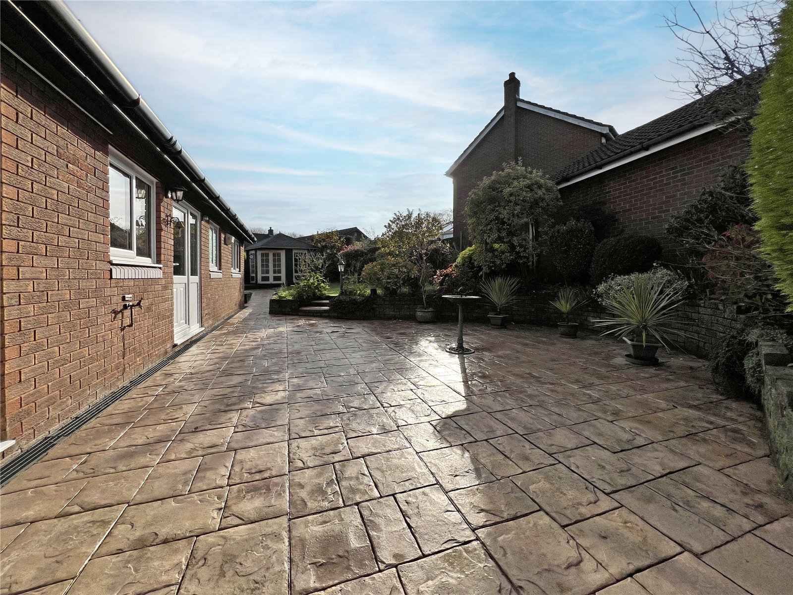 Ferndale Drive, Priorslee, Telford, TF2 - DB Roberts