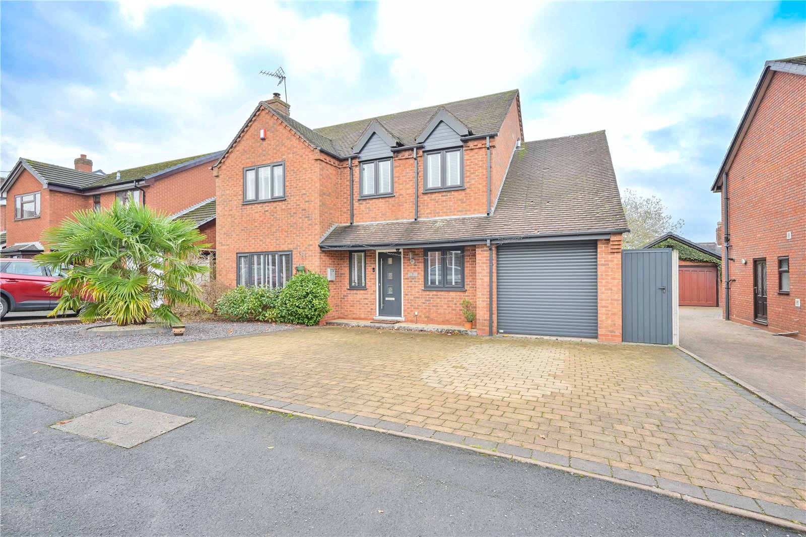 Little Marsh Grove, Penkridge, Stafford, ST19 - DB Roberts