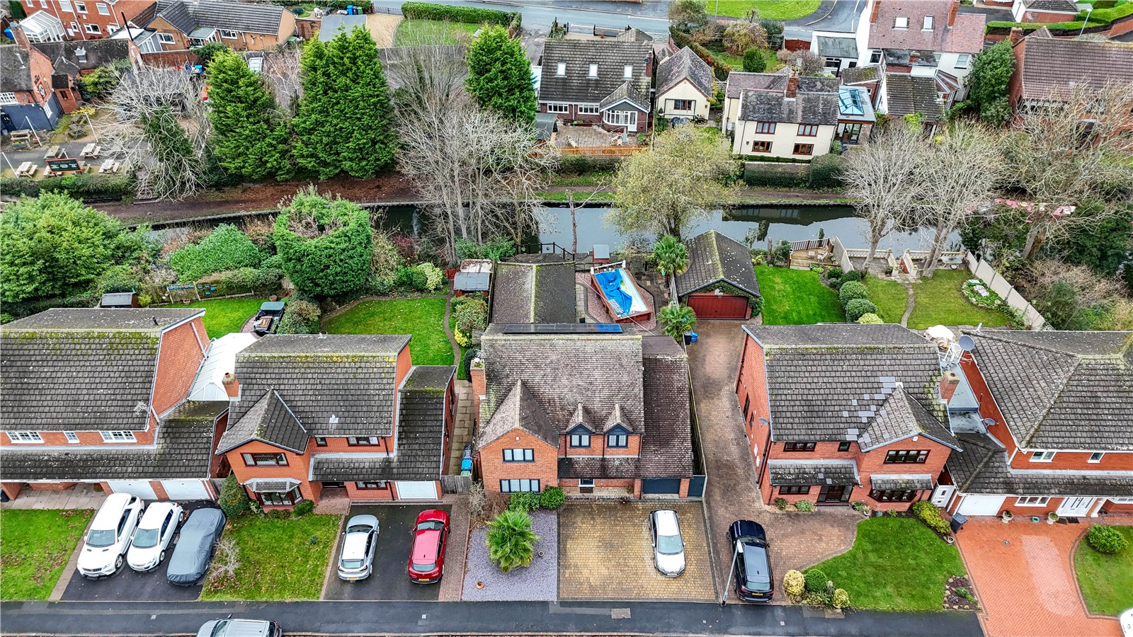 Little Marsh Grove, Penkridge, Stafford, ST19 - DB Roberts