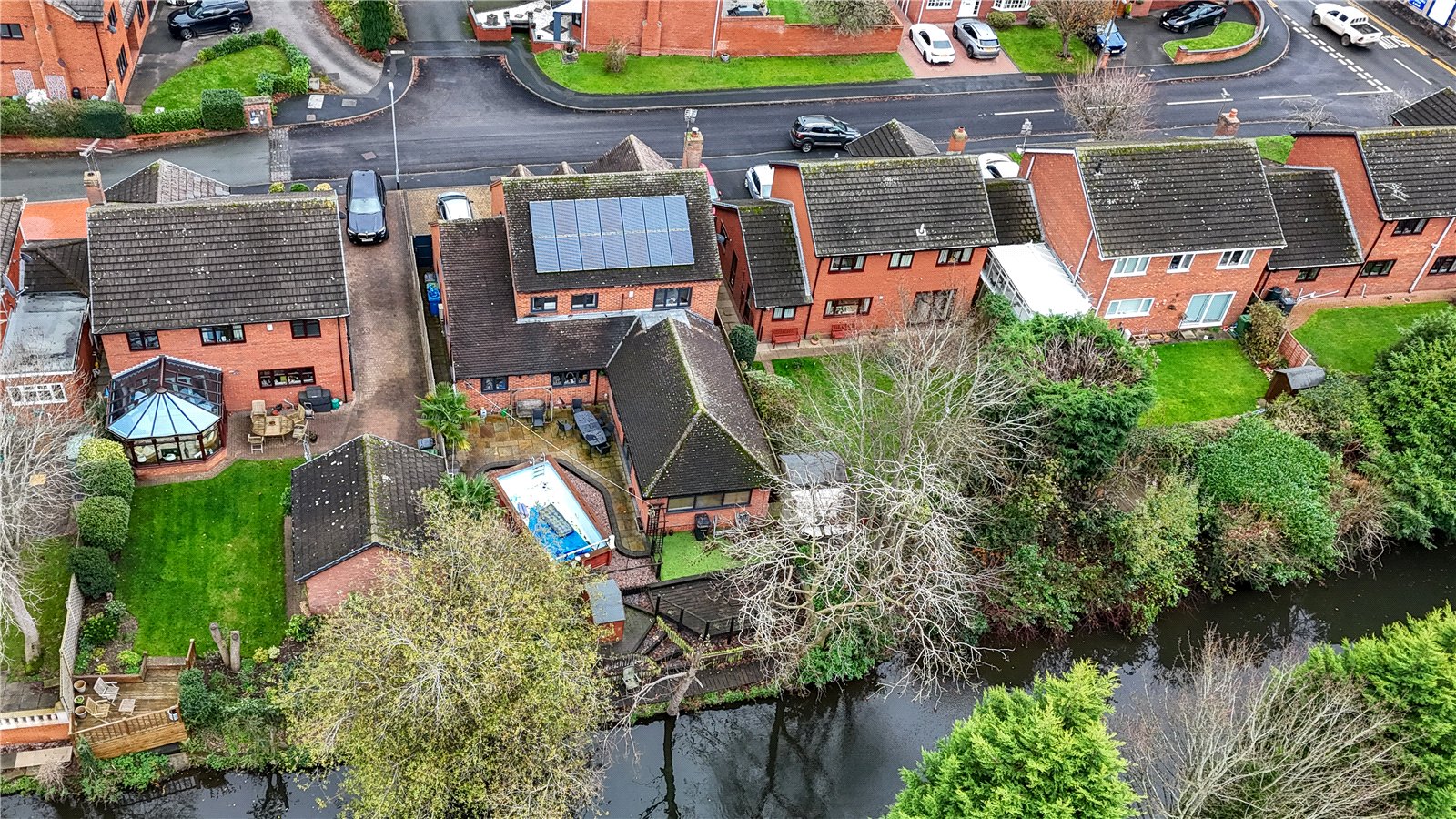 Little Marsh Grove, Penkridge, Stafford, ST19 - DB Roberts