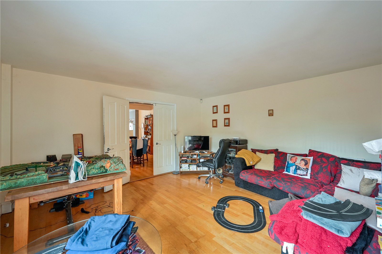 Little Marsh Grove, Penkridge, Stafford, ST19 - DB Roberts