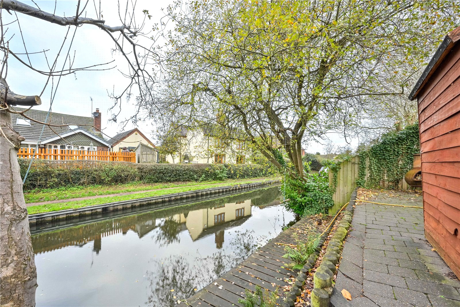 Little Marsh Grove, Penkridge, Stafford, ST19 - DB Roberts