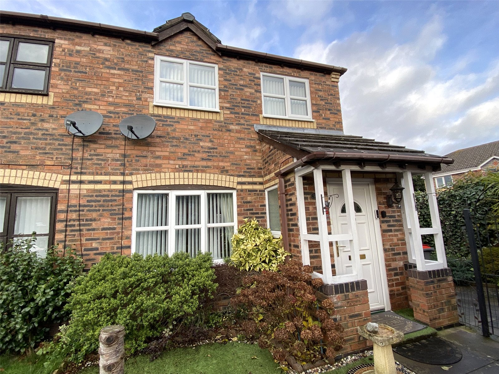 Hawkshaw Close, Oakengates, Telford, TF2 - DB Roberts