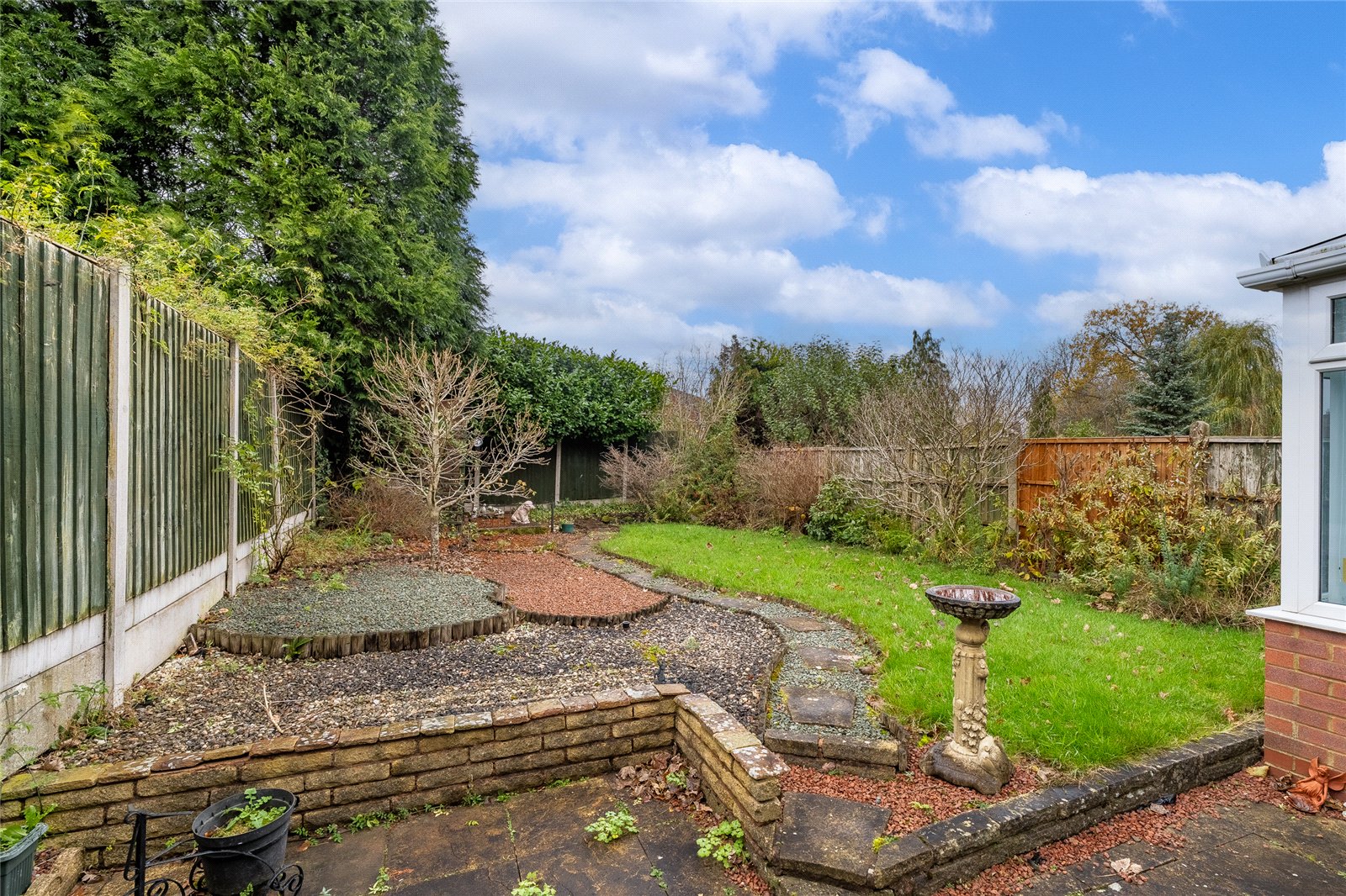 Windsor Gardens, Castlecroft, Wolverhampton, WV3 - DB Roberts