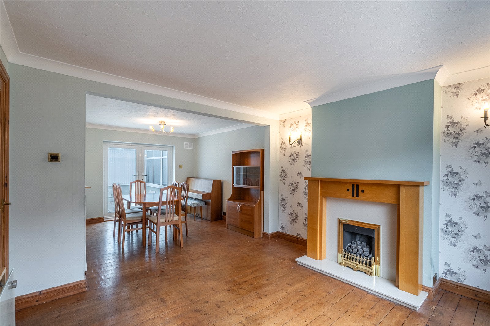 Windsor Gardens, Castlecroft, Wolverhampton, WV3 - DB Roberts