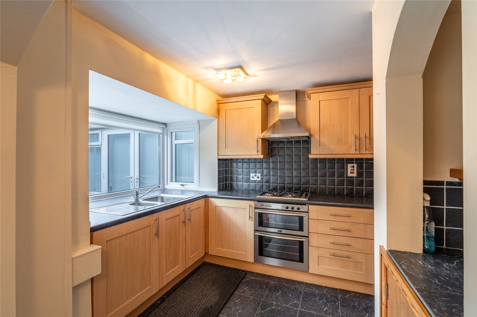 Windsor Gardens, Castlecroft, Wolverhampton, WV3 - DB Roberts