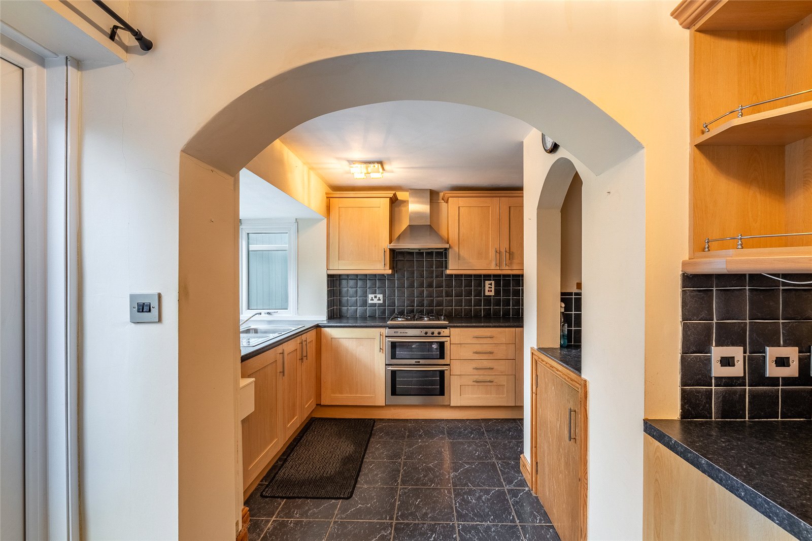 Windsor Gardens, Castlecroft, Wolverhampton, WV3 - DB Roberts