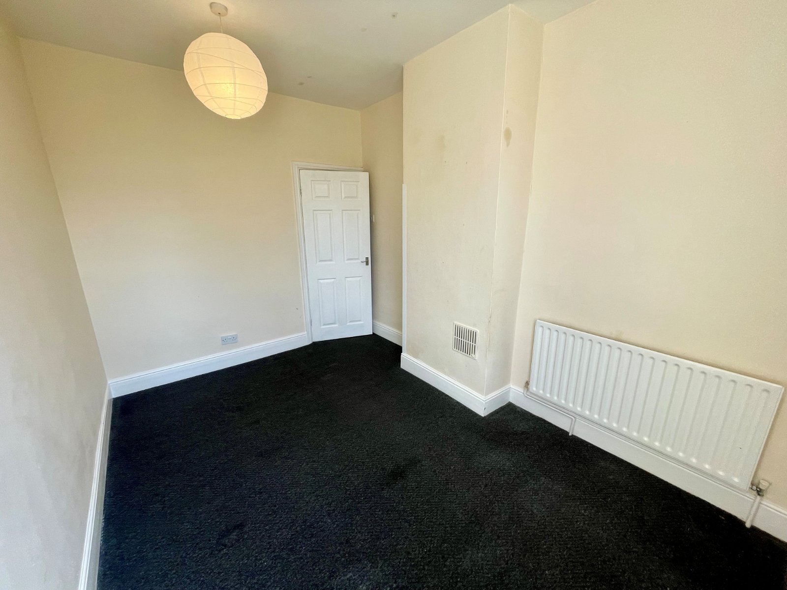 Leslie Road, Wolverhampton, West Midlands, WV10 - DB Roberts